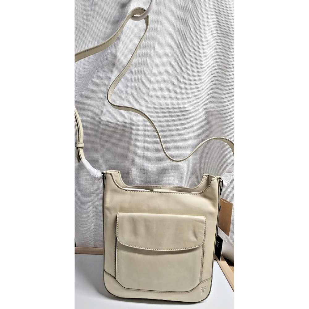 NWT Frye Melissa Magazine Crossbody leather bag Oat/light beige 10x12x2.5"